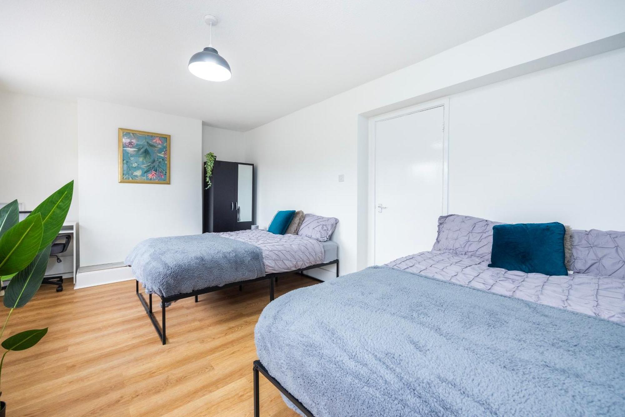 Excel O2 Stunning Large 3 Bedroom Apartment With Balcony Londres Extérieur photo