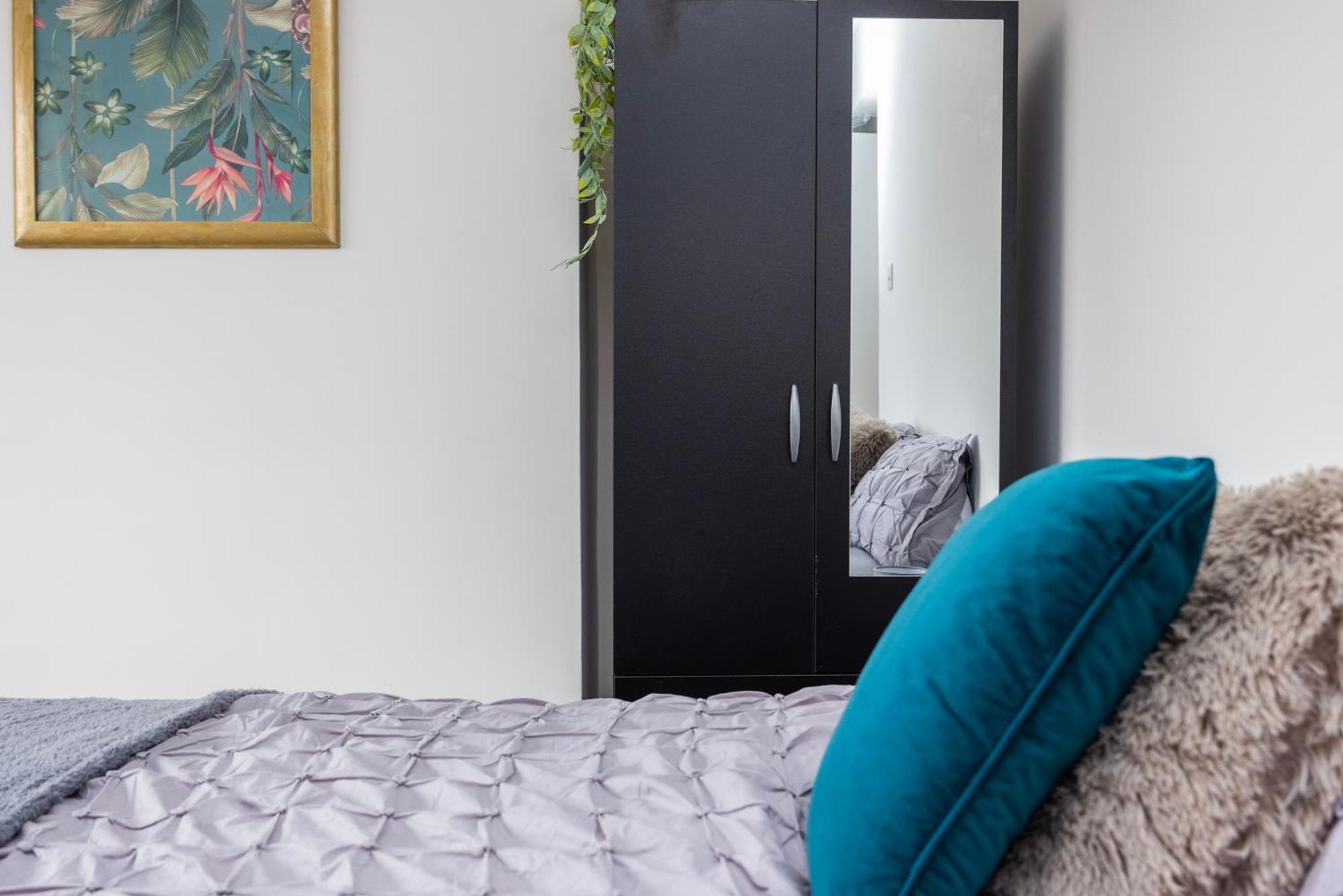 Excel O2 Stunning Large 3 Bedroom Apartment With Balcony Londres Extérieur photo