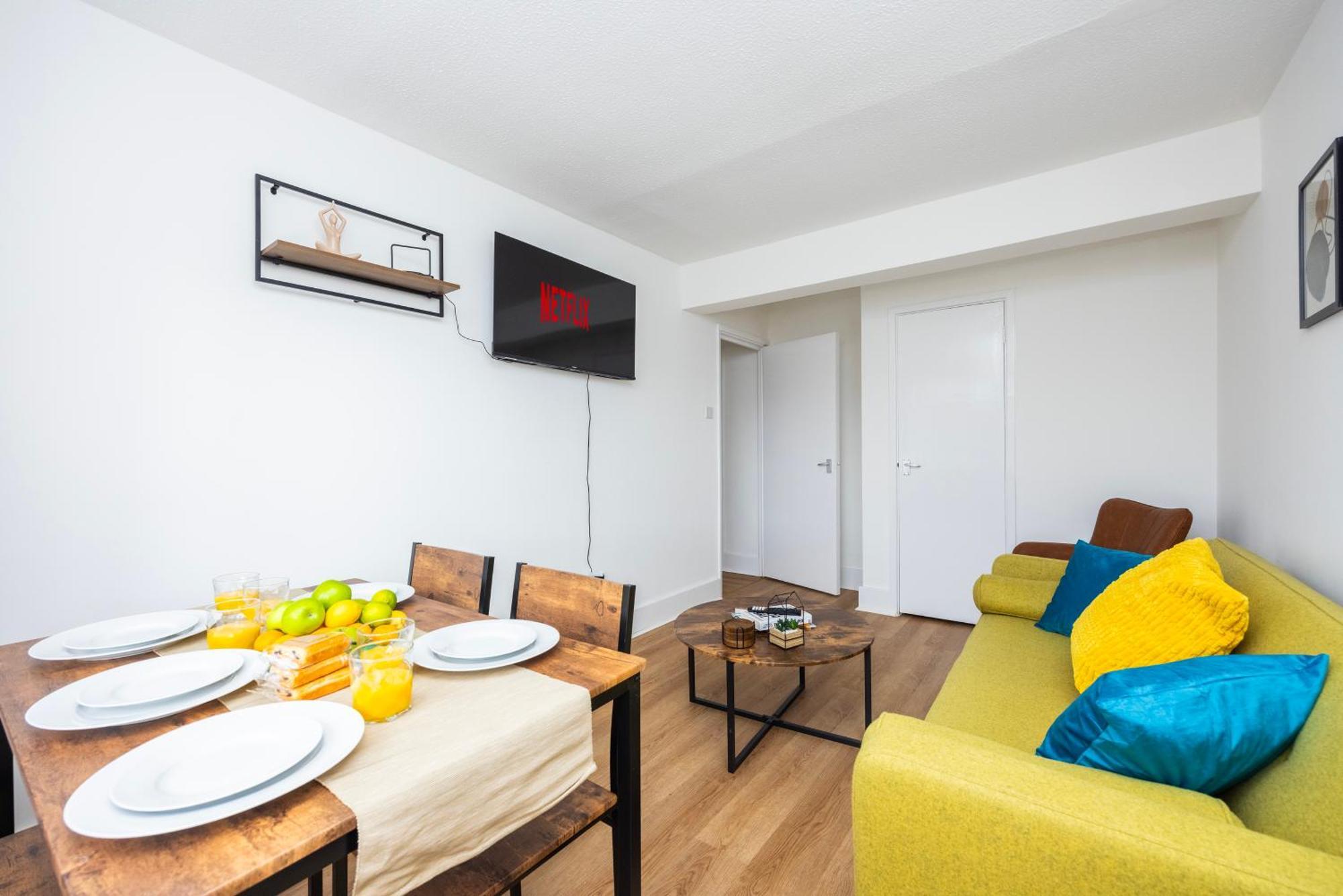 Excel O2 Stunning Large 3 Bedroom Apartment With Balcony Londres Extérieur photo